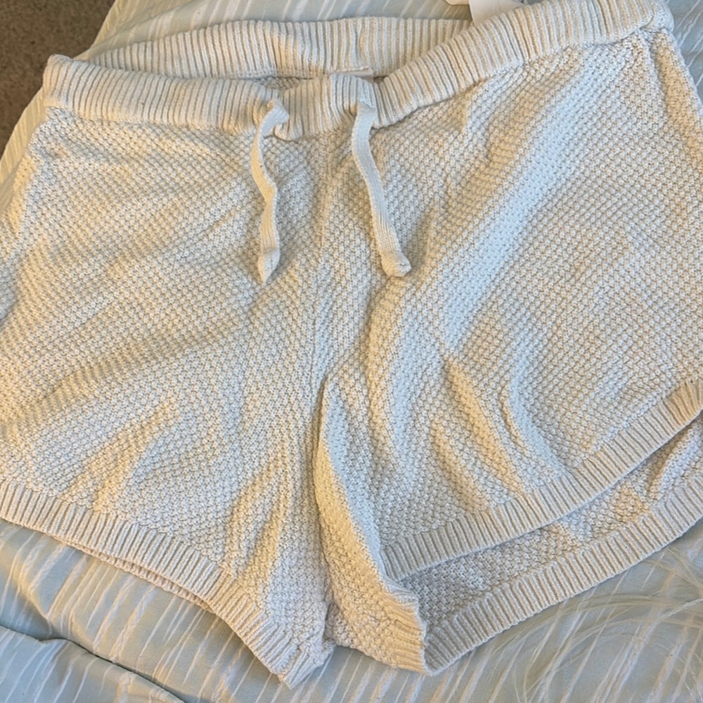 Cozy White Knit Women's Shorts